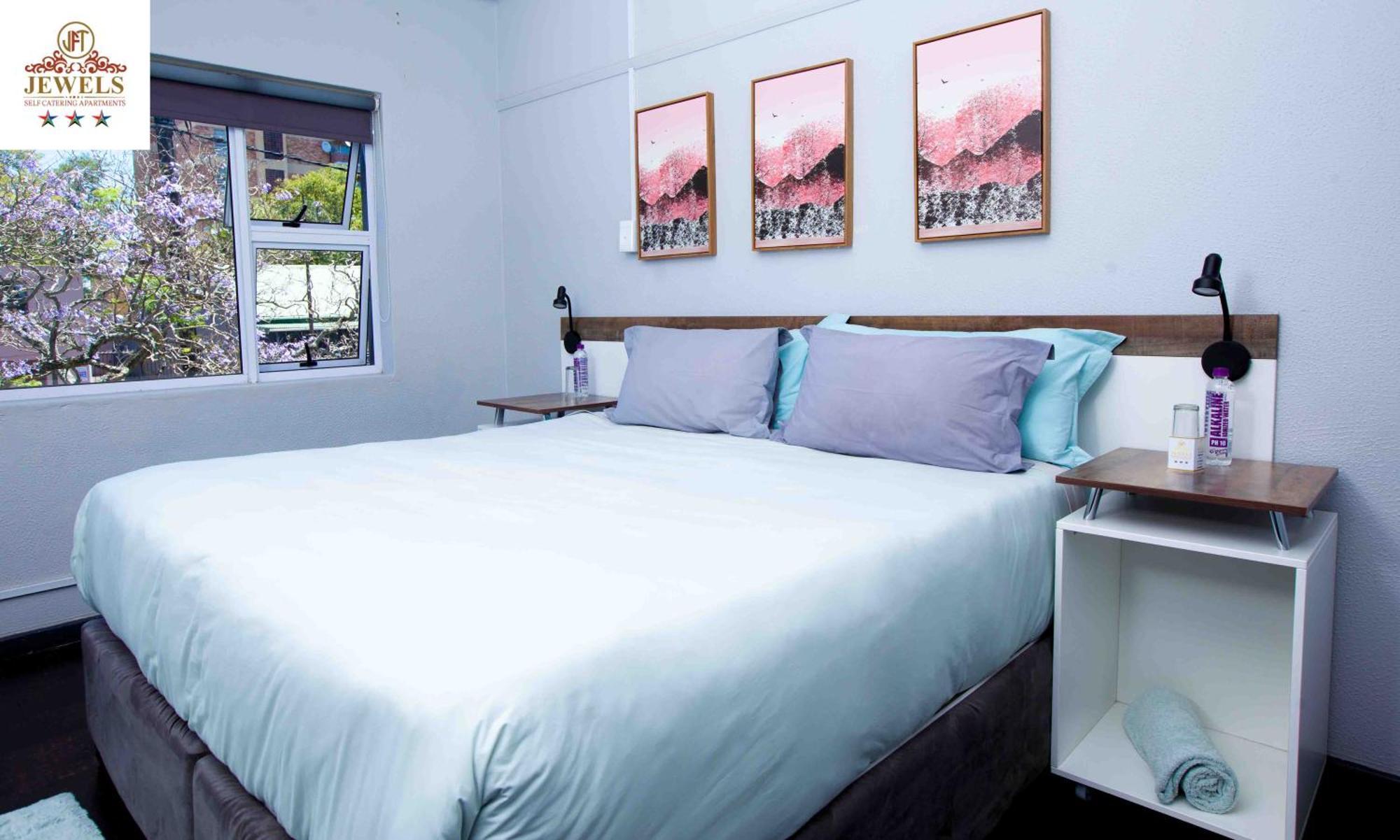 Bed and Breakfast Jft Self Catering Units Ист-Лондон Экстерьер фото